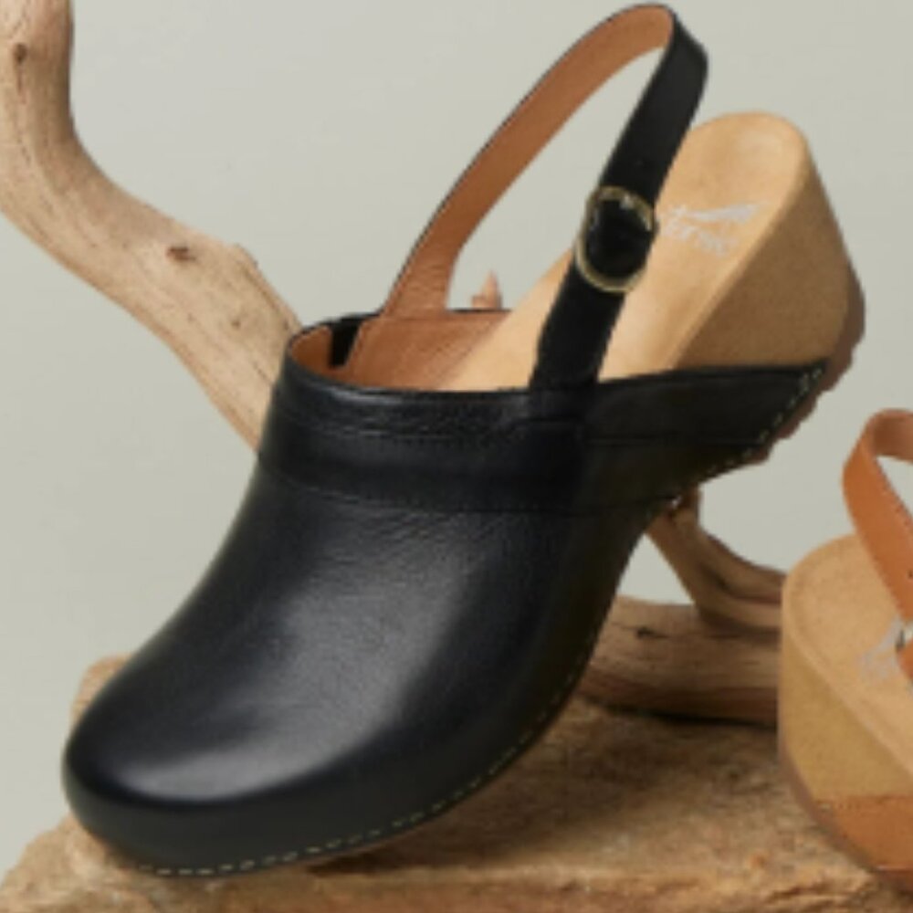 NEW  Dansko Tammy Stylish Heel-Strap LEATHER  Mule Clog 256 4J1